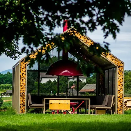 Magnolia House By The River Xl *