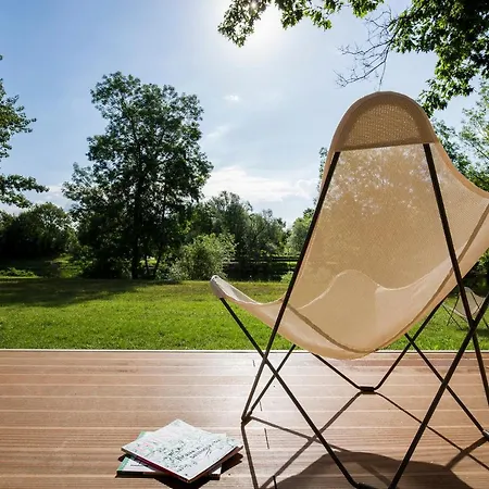 Semesterbostad Magnolia House By The River Xl