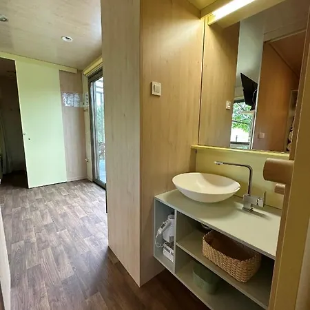 Magnolia House By The River Xl