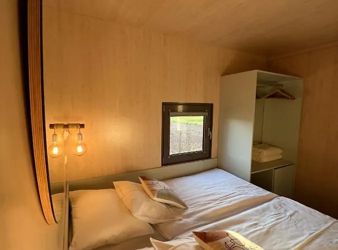 Magnolia House By The River Xl *