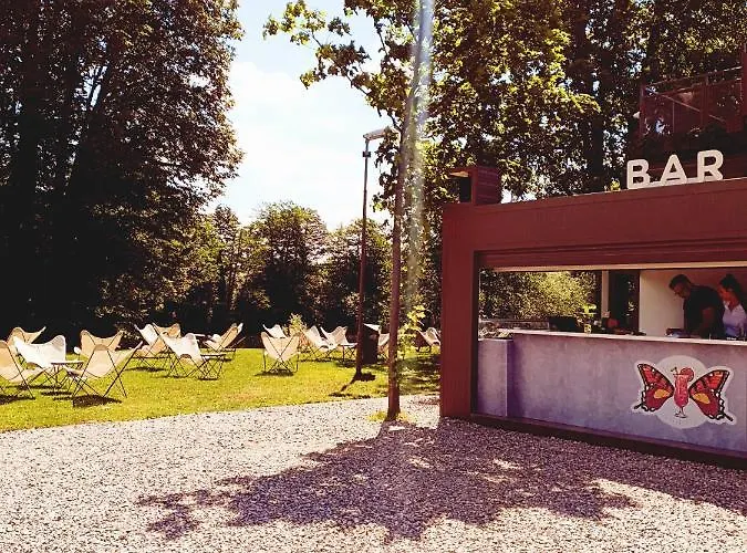 Magnolia House By The River Xl Holiday home Metlika