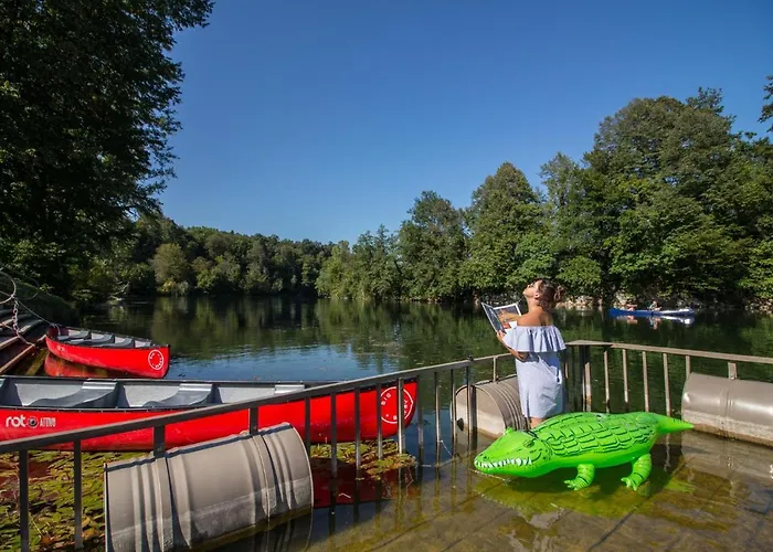 Magnolia House By The River Xl